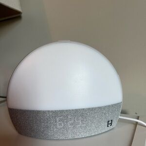 Hatch White and Gray Smart Reading Light